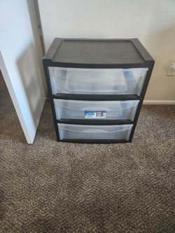 Rubbermaid storage