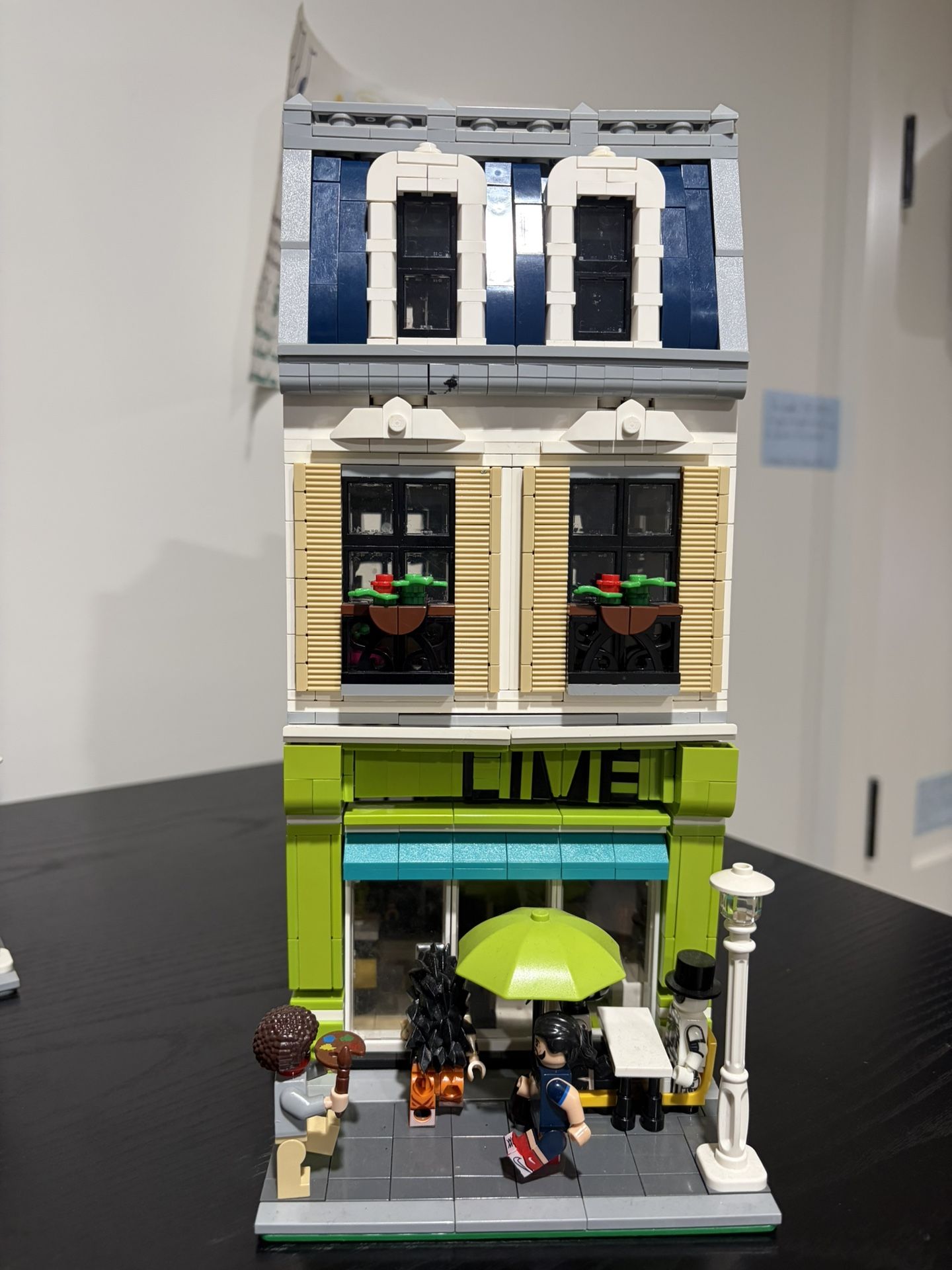 Lego MOC Modular Smoothie Shop Building