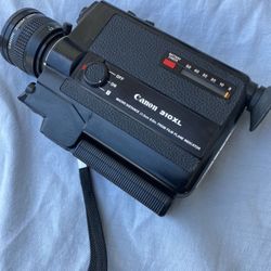 Vintage 8 mm canon 310 XL movie camera