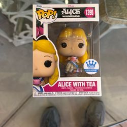 Funko Pop Alice In Wonderland Alice With Tea Exclusive 