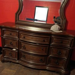 Good dresser for forty bucks