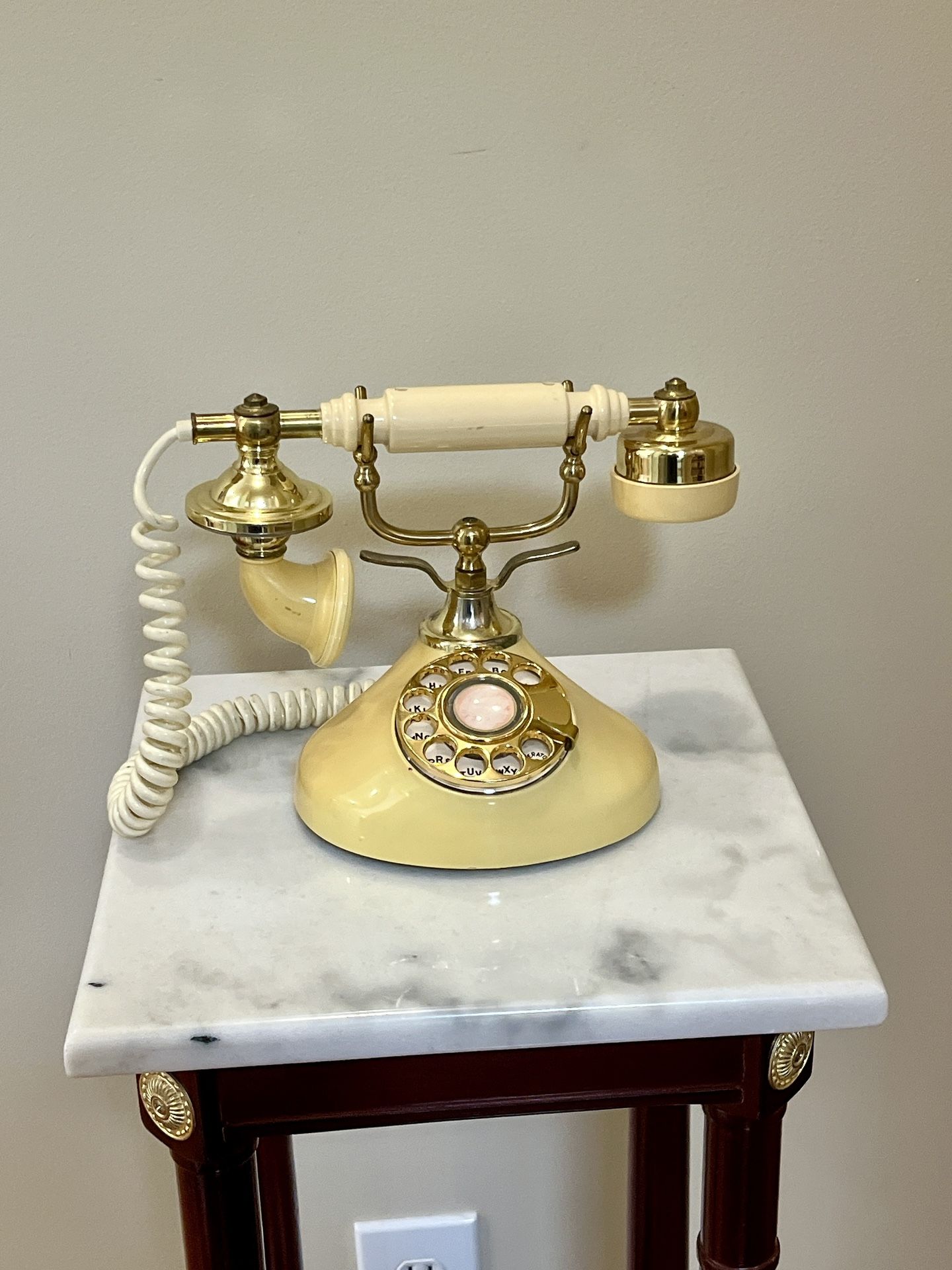 Vintage Rotary Dial Telephone