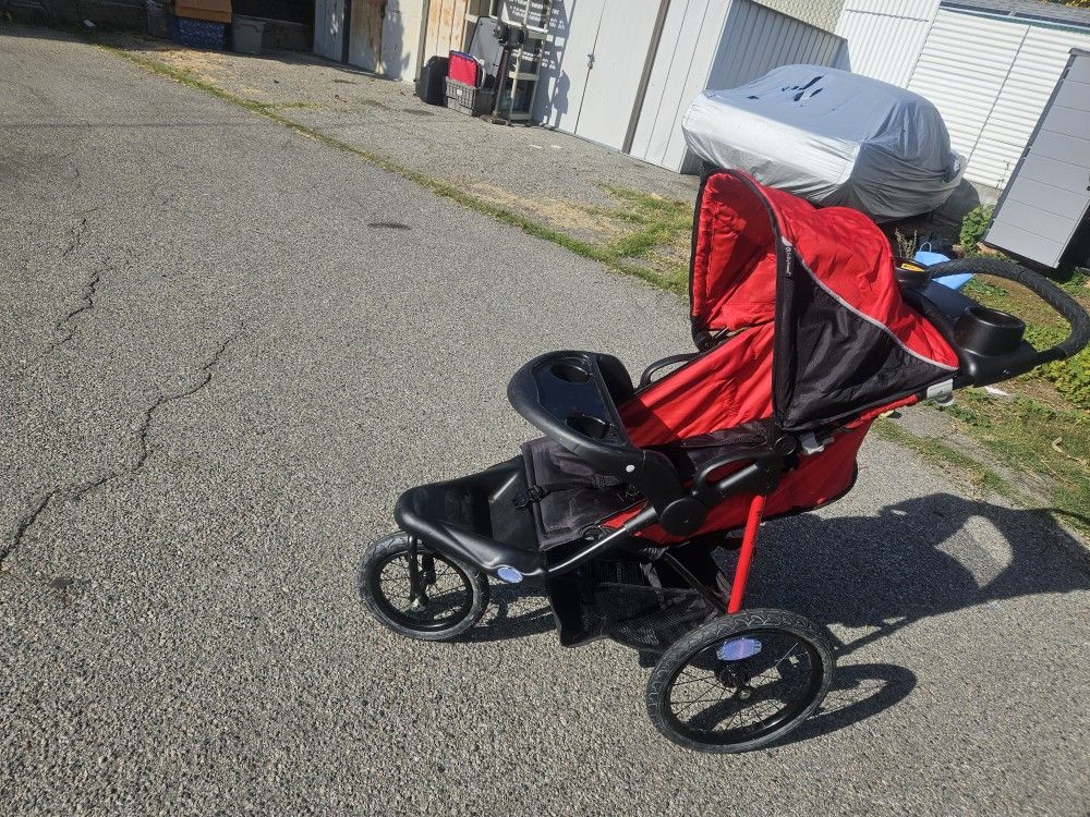 BabyTrend Jogger