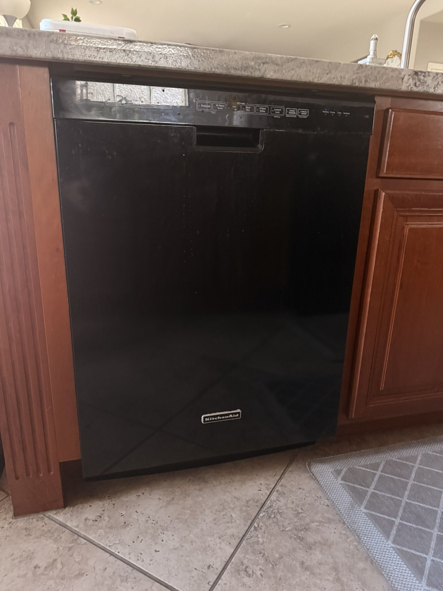 Dishwasher- KitchenAid- Black