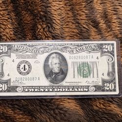 Vintage US currency