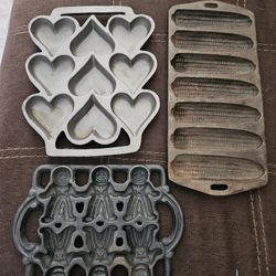 3 Cast Iron Baking Molds