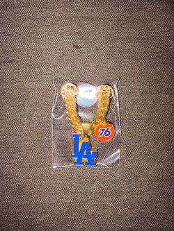 Los Angeles Dodgers LA Chain Pin