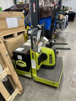 CLARK HWX30 Electric Pallet Truck