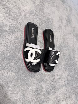 Chanel black slides/sandals size 38 womens