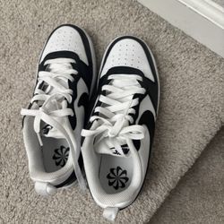 Nike Court Borough Low Recraft – Kids Size 5Y – Black/White 