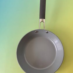Non-Stick 8” Skillet 