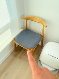 Modern Chair x 1
