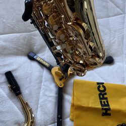 Yamaha YAS-380 Alto Saxophone 