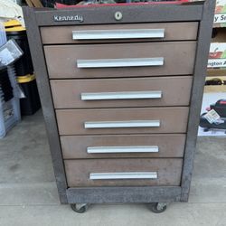 Vintage Kennedy rolling 6-drawer tool chest