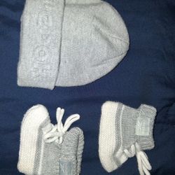 Reebok Hat & Booties