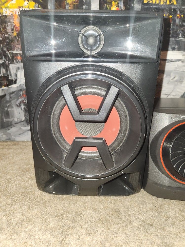 LG CKM4 XBOOM 300W HiFi Shelf System with BT Connectivity for Sale in