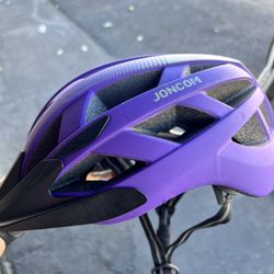 Kids Bicycle Helmet With Rear Light NEW