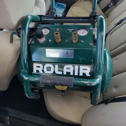 Rolair Air Compressor Works Great