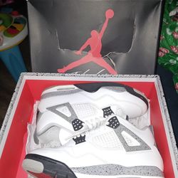 Air Jordan 4 Retros