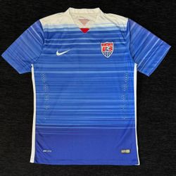 NIKE TEAM USA SOCCER JERSEY SIZE MENS MEDIUM / WOMENS LARGE