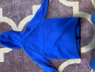 BLUE NIKE TEECH FLEECE