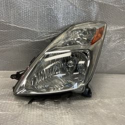 2004,2005 Toyota Prius Left Headlight