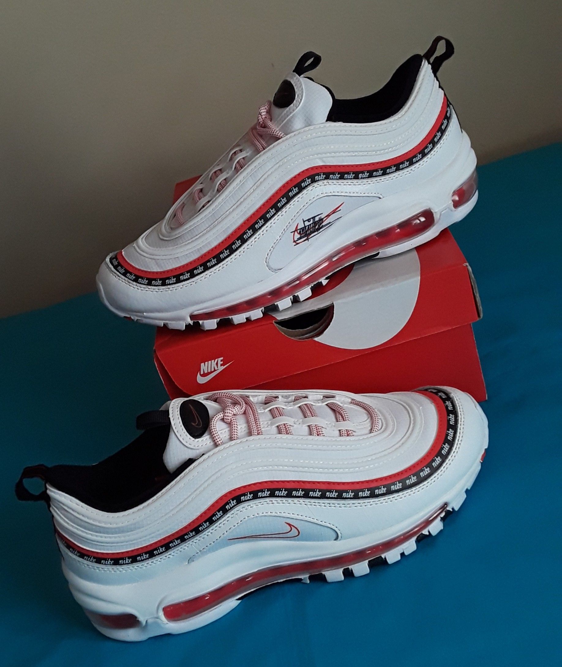 Nike Air Max 97 Script Swoosh White Red Blk SIZE 7 MEN or 8.5 WOMEN or 7Y