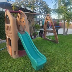 Playground/ swing set/ clubhouse