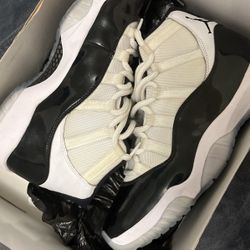 Jordan 11 Concords Size 9.5