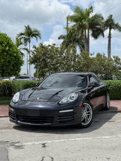 PORSCHE PANAMERA 2017