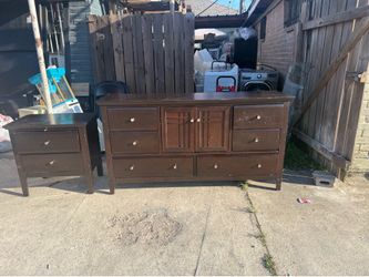 Big and small drawers