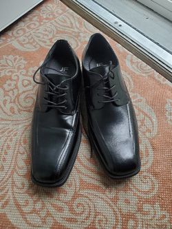 Dress shoes brand new size 12 mens