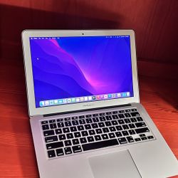 Apple MacBook Air 13” I5/8GB/256GB SSD macOS Monterey 