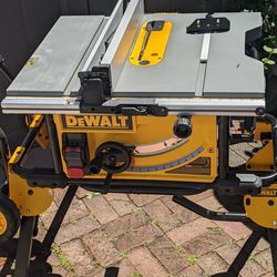 DeWalt Table Saw With Rolling Stand