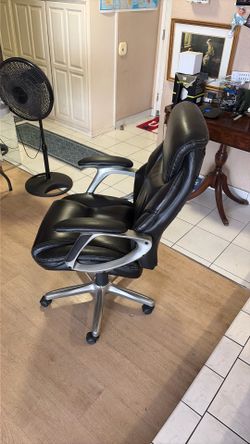 Serta rolling chair