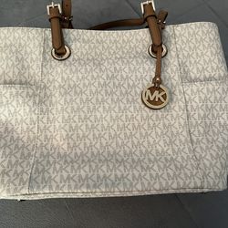 MK Purse