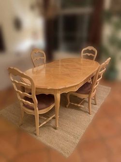 Thomasville table