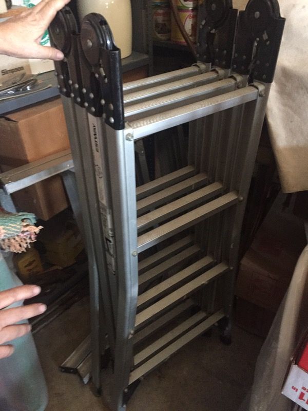 Estway adjustable ladder, model PAL 6165