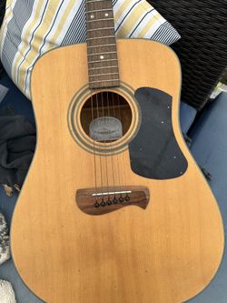 Olympia Acoustic OD-3 40$