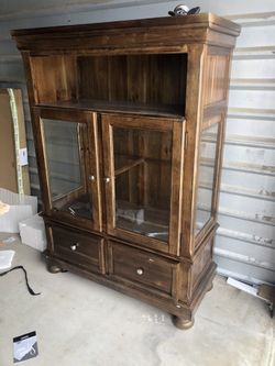 Brand new floor model hutch. Retails for over $900