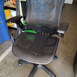Ergonomic Mesh Office Desk Chair For Sale!!!