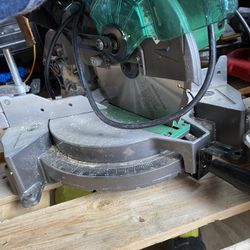 Almost New Metabo Miter Saw Used Very Few Times Bought To Do Some Trim Work On My House Never Been Used https://offerup.com/redirect/?o=QWdhaW4uSXQ=’s