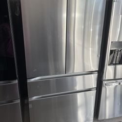 LG 4 Door Plain Face Refrigerator With Water And Ice Maker