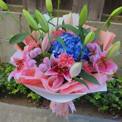 Mixed Flowers Bouquet