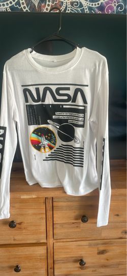 NASA Graphic Long Sleeve T-Shirt