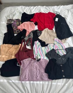 Giant bundle of women’s tops!