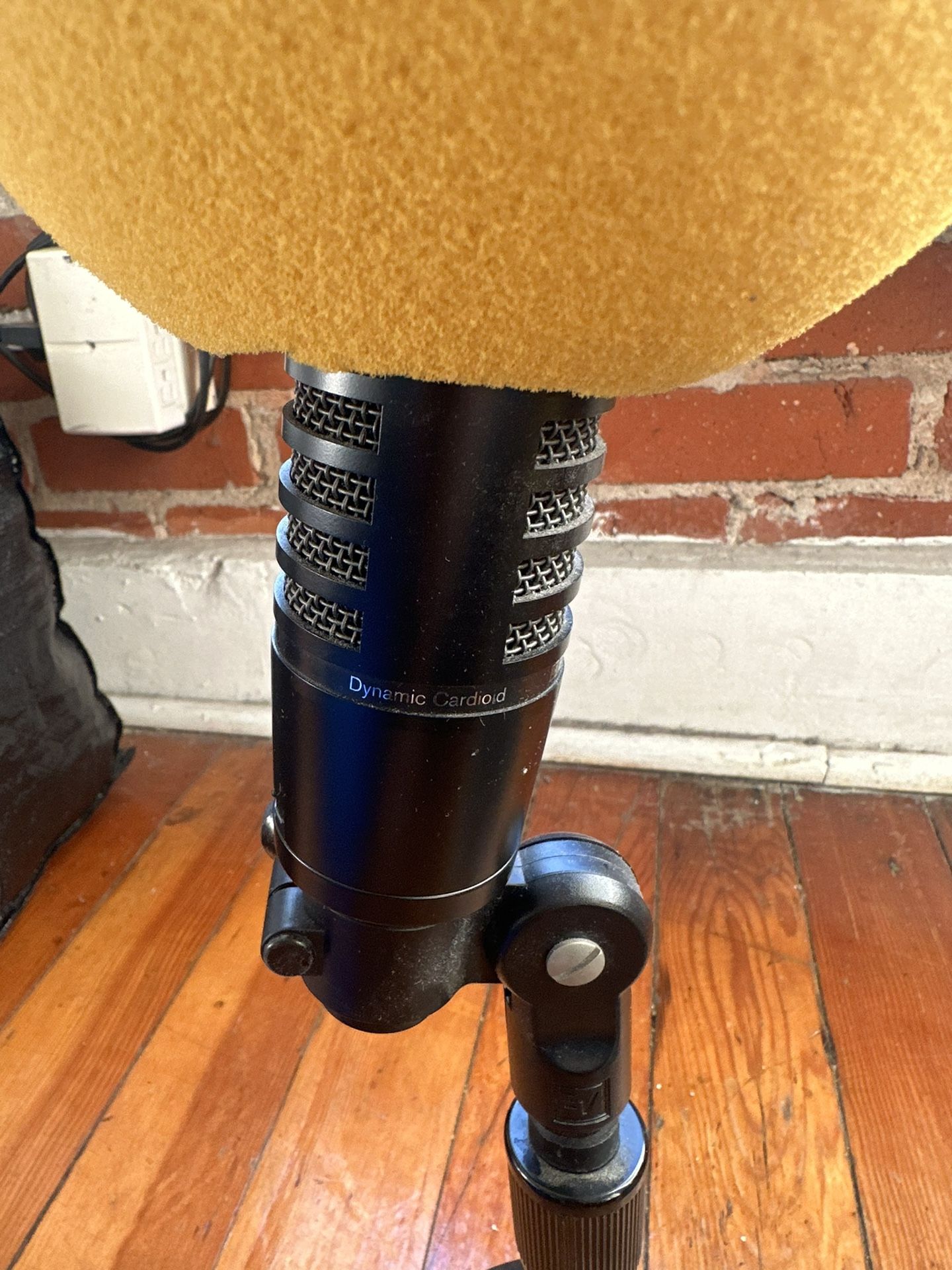 RE320 Microphone