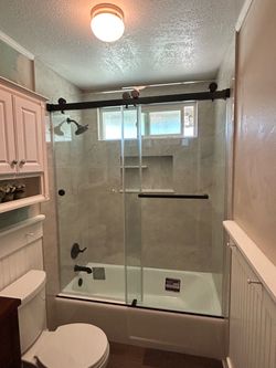 🚿 Frameless Glass Shower Doors – JSE 19 Glass Inc.
