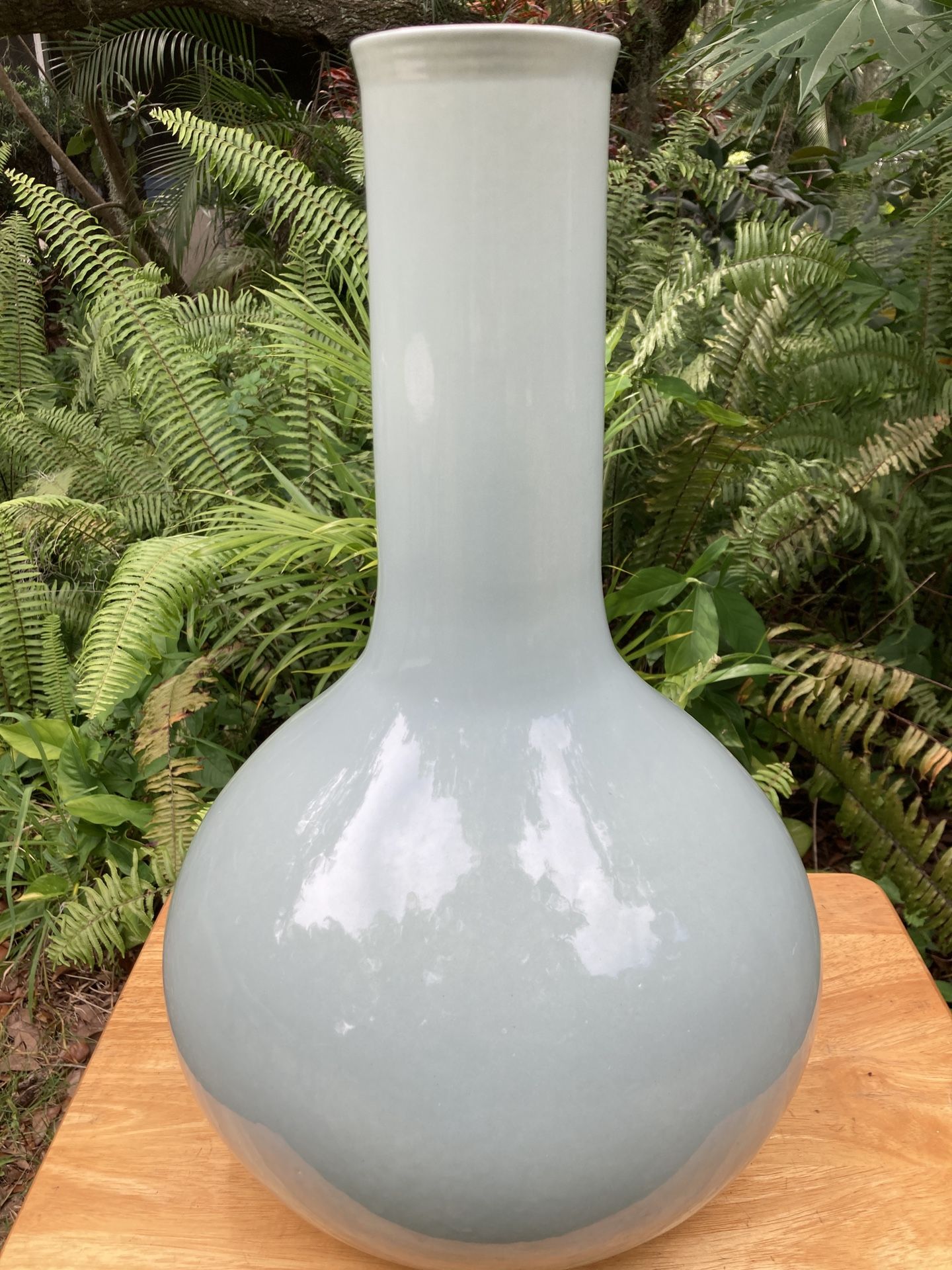 Large Rare Mid- Century Hyalyn Vase