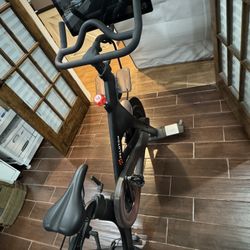 Peloton Bike